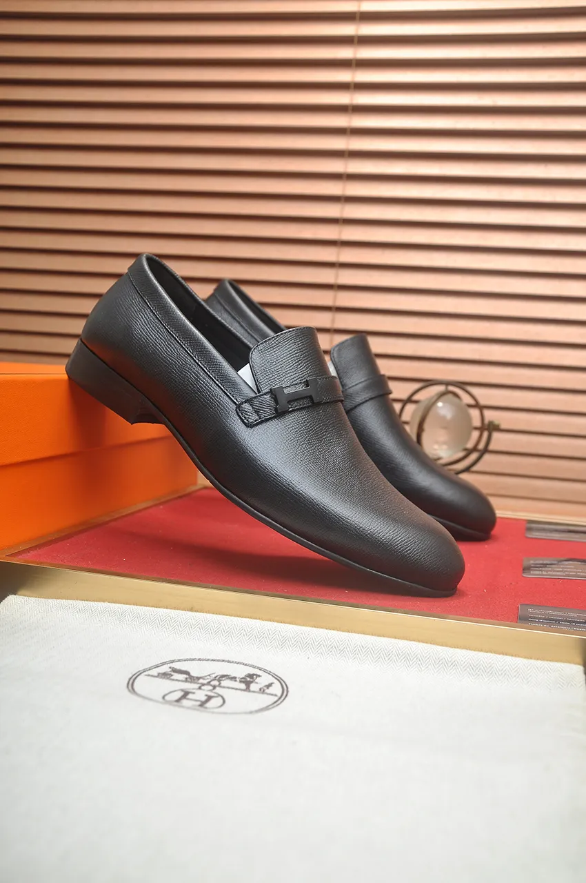 Men's shoes💰540💶[HERMES] (cowhide lining)🍀Italian top luxury🍀He does not pursue novel styles and gorgeous colors, but attracts the favor of successful men with his flawless, elegant and classic style. Formal leather shoes This very comfortable, simple and stable style allows you to easily match any style! The pattern is absolutely 1:1 refined from the original case, and we strive for excellence in materials, imported cowhide + cowhide lining💪💪💪extraordinary texture👍! .Code number: 39-45 (45 customized)